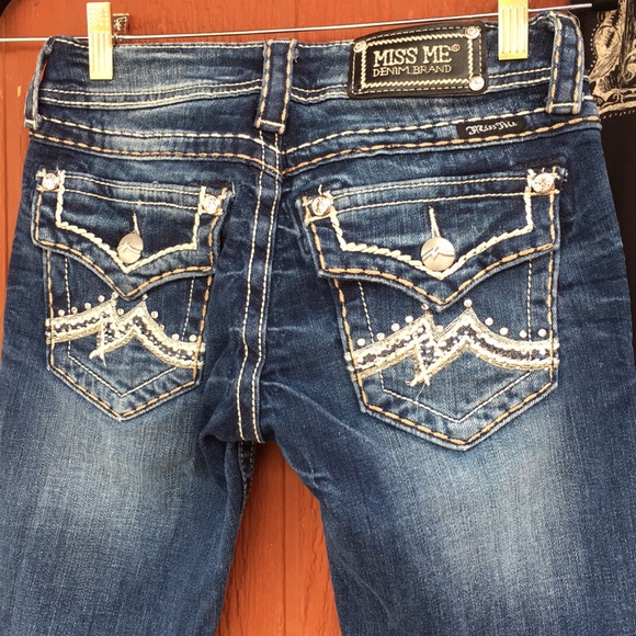 Miss Me JE1048FR Flare Jeans sz 26 NWOT - Picture 2 of 8